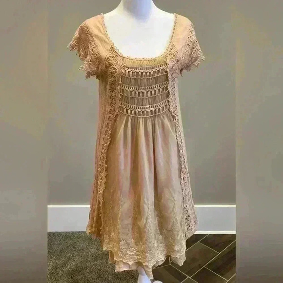 RYU Women's Boho Flowy Mini dress Tan crochet top with lace detailing - Picture 1 of 12
